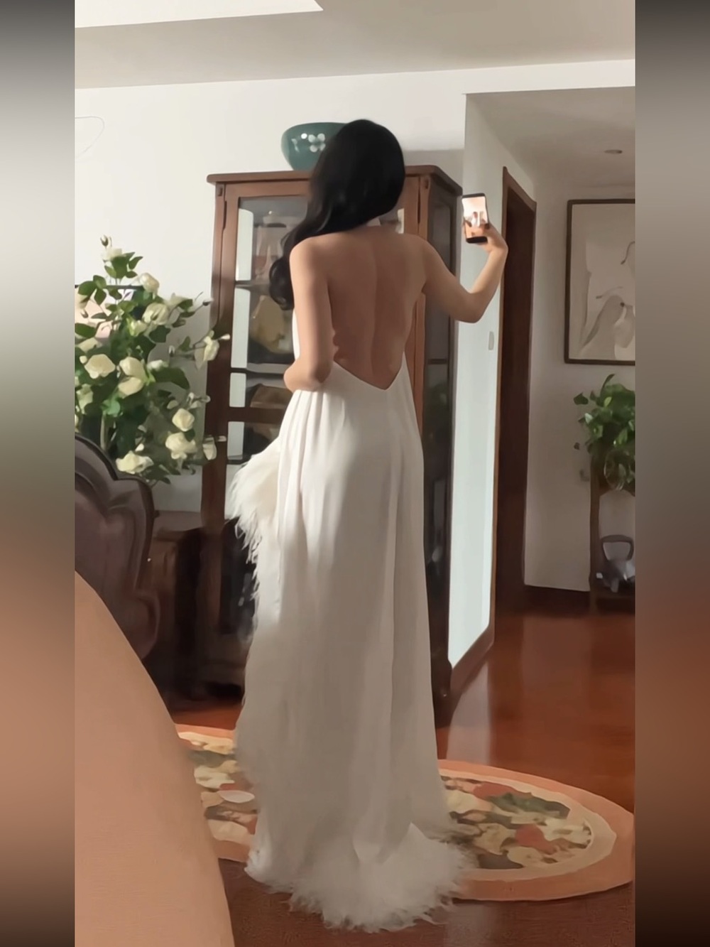 Bronx & Banco White Madeline Halter Neck Ostrich Feather Backless Gown XS NWOT - Picture 14 of 17